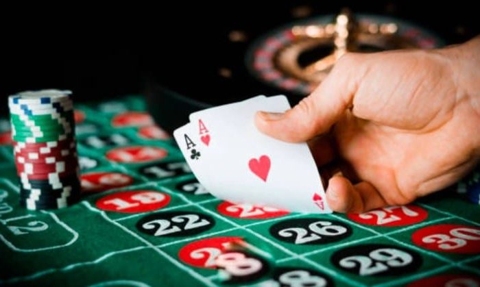 Baccarat Side Bets Introduce Additional Choices Beyond Main Wagers