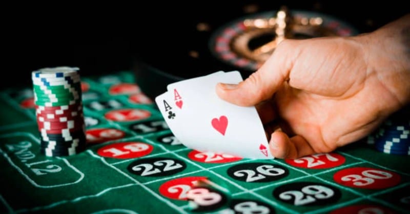 Baccarat Side Bets Introduce Additional Choices Beyond Main Wagers